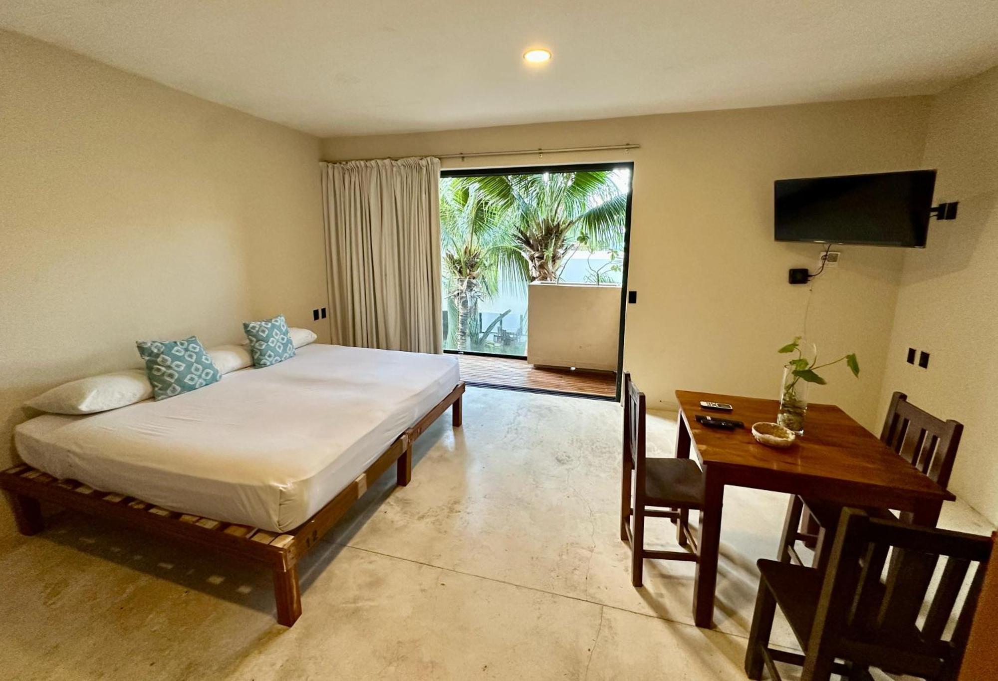 Moonshine Tulum Hotel & Hostel Exterior foto